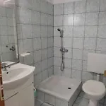 Arba 1 With Heated Pool Apartmán *