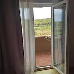 Arba 1 With Heated Pool Apartmán