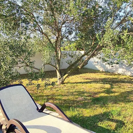 Arba 1 With Heated Pool Rab Town