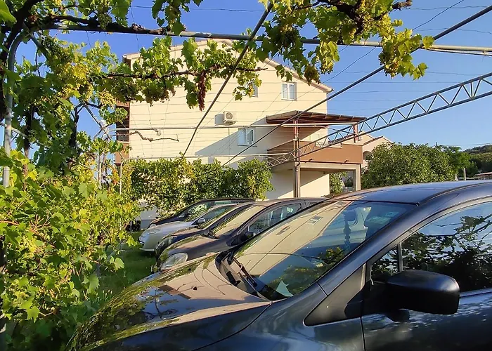 Arba 1 With Heated Pool Apartman