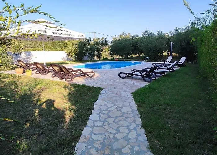 Arba 1 With Heated Pool